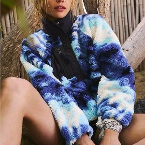 Hit the slopes pullover